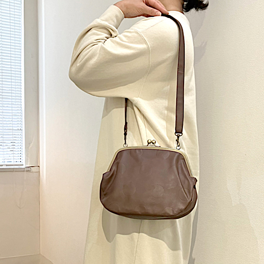  [LAFIEL ラフィール]  ドットカラー合皮シリーズ がま口 ショルダーバッグ | シンプル カジュアル レディース 橙 オレンジ 474J 