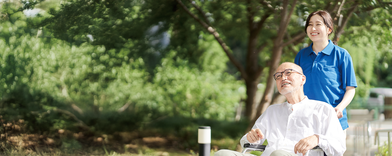 介護現場の声から生まれたウエストポーチ