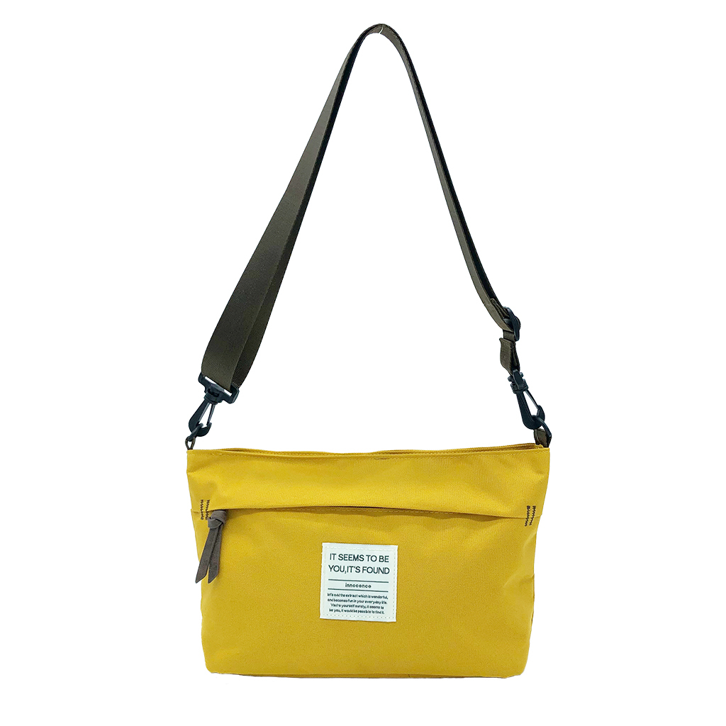 [ONE MILEシリーズ] 横長 ファスナー付きショルダーバッグ | 軽量 ポシェット サブバッグ シンプル アウトドア 黄色 イエロー 4X30