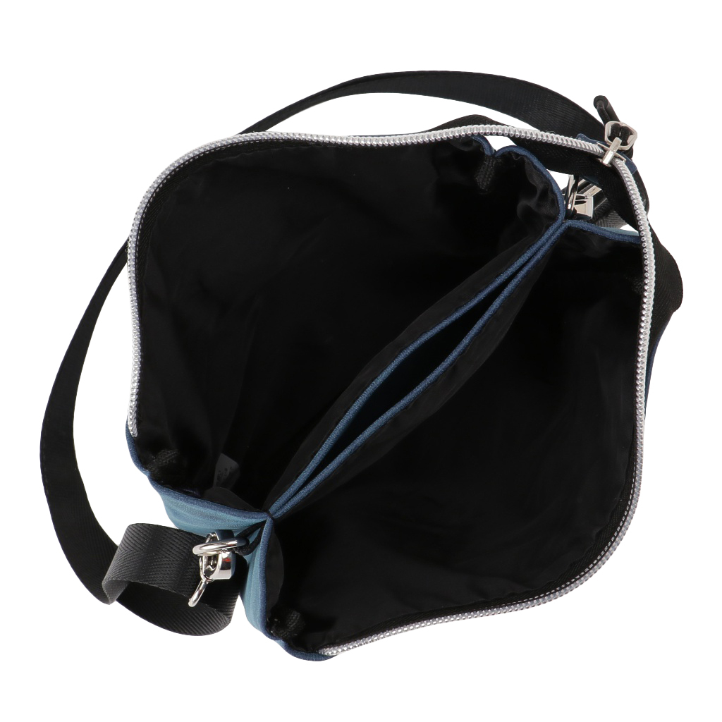 [CUBIC CORE キュービックコア] サコッシュ ショルダーバッグ 軽量 ショルダー 斜めがけ シンプル くすみカラー 薄マチ 収納力 大容量 紺 ネイビー 1E31