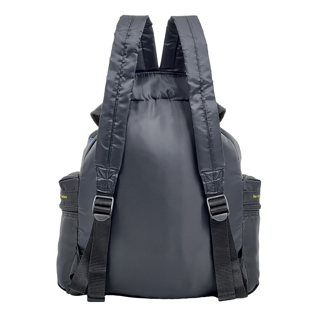 [Sofia Valentino ソフィアバレンチノ] 小花柄 刺繍 3ポケットリュック | ボンディング素材 軽量 リュックサック 収納力抜群 かわいい レディース 花柄 黒 ブラック 4797