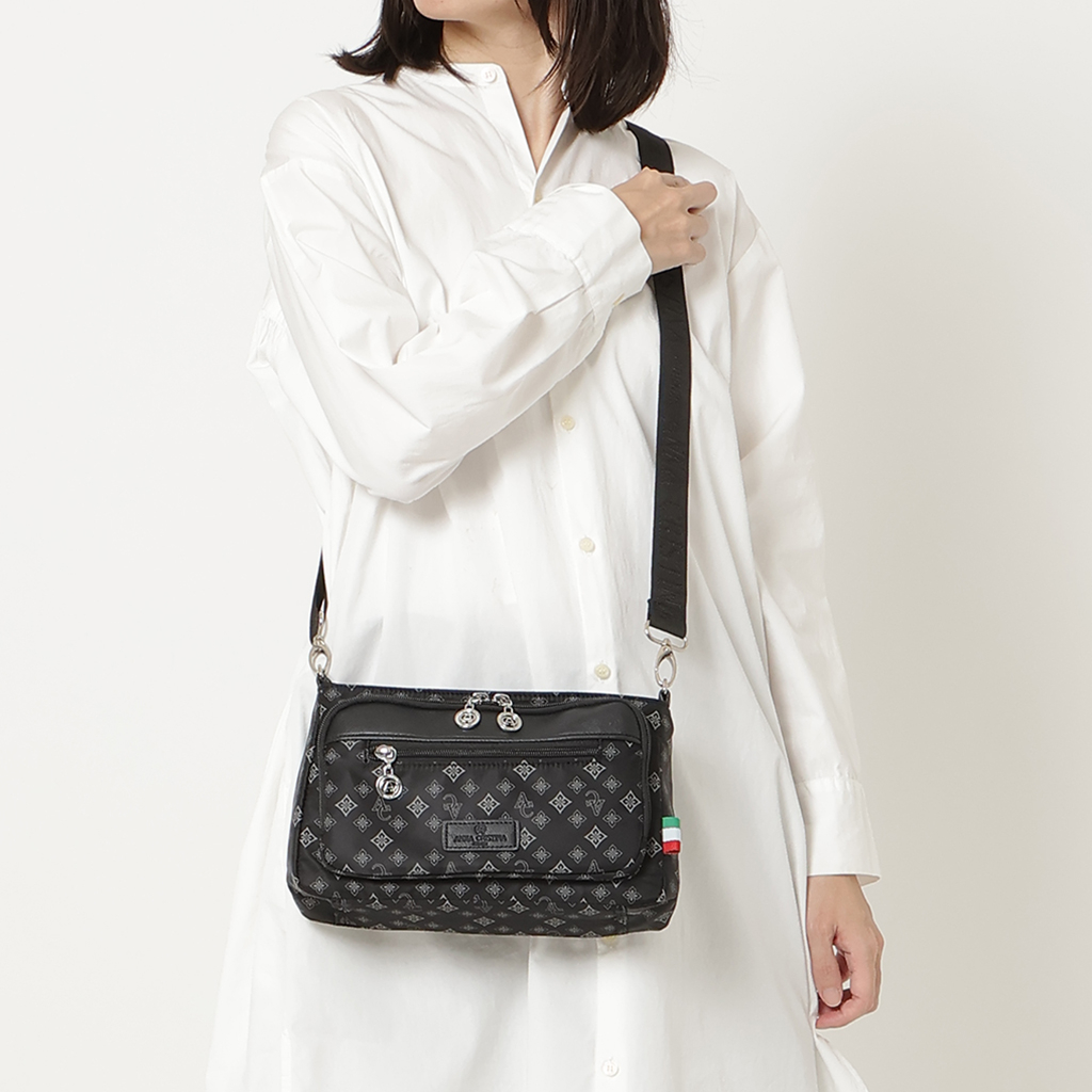 [ANNA CRISTINA アンナクリスティーナ]  モノグラム ウォレットショルダー バッグ |多機能 2WAY バッグインバッグ ポケット充実 お出かけ 通院 レディース 黒 ブラック 4A38