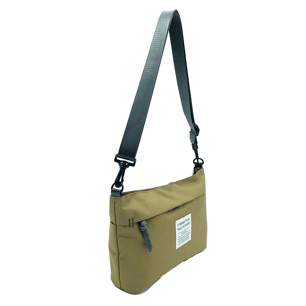 [ONE MILEシリーズ] 横長 ファスナー付きショルダーバッグ | 軽量 ポシェット サブバッグ シンプル アウトドア 茶 ブラウン 4X30