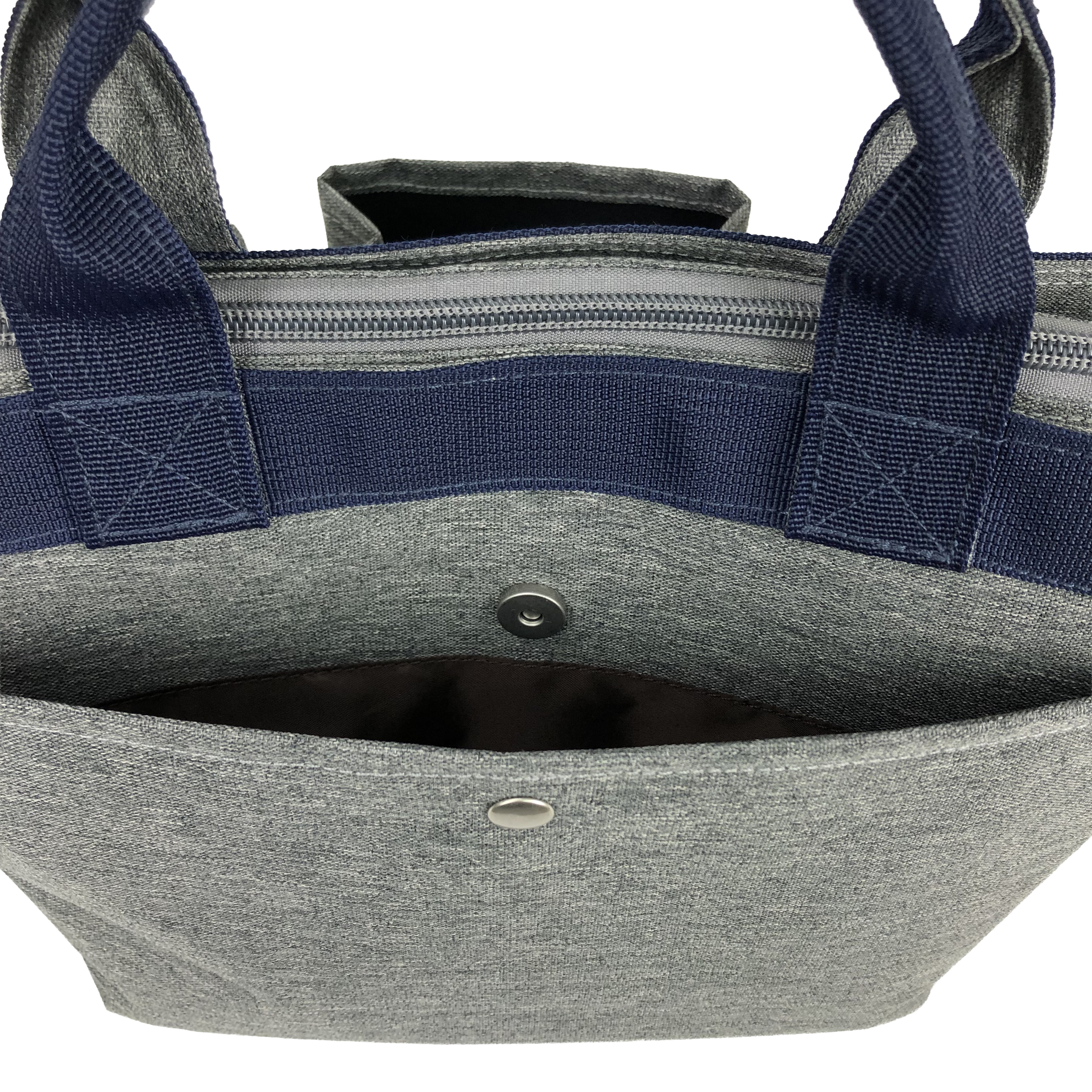スリーポケット ランチバッグ [PETER RABBIT(TM) ピータ―ラビット(TM)] 多収納 トートバッグ  バイカラー ウサギ柄 小花柄 ガーデン 舟型トート サブバッグ ファスナー付トート お弁当かばん レディース グレー0652