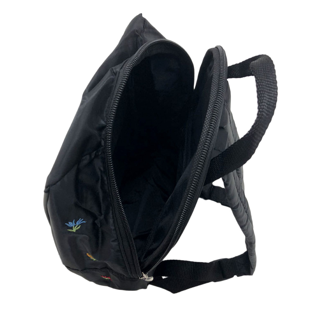 [Sofia Valentino ソフィアバレンチノ] 小花柄 刺繍 リュックサック | ボンディング素材  軽量リュック 収納力抜群 かわいい レディース 花柄 Dパック 黒 ブラック 4796