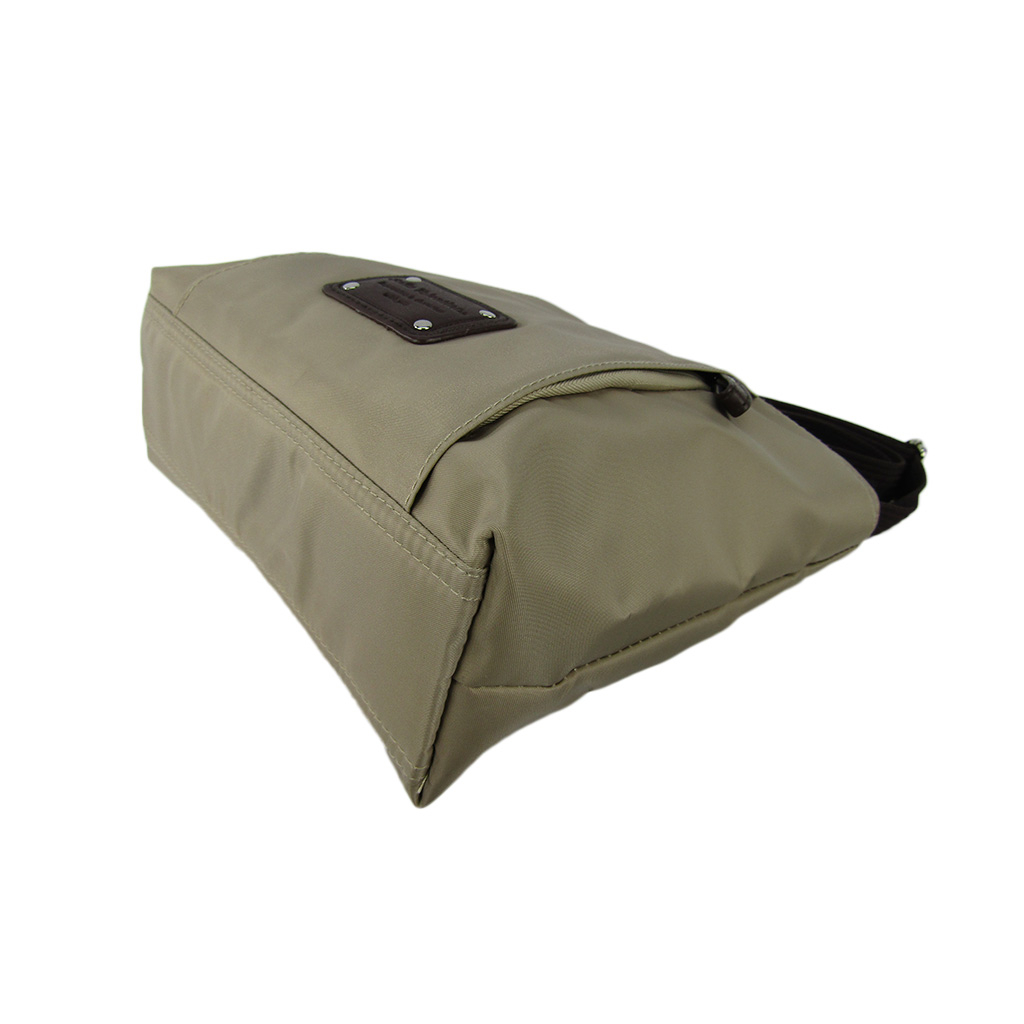 [Sofia Valentino ソフィアバレンチノ] 縦ファスナー ポケット付 ショルダーバッグ｜レディース 多機能 ななめ掛け ベージュ 4874