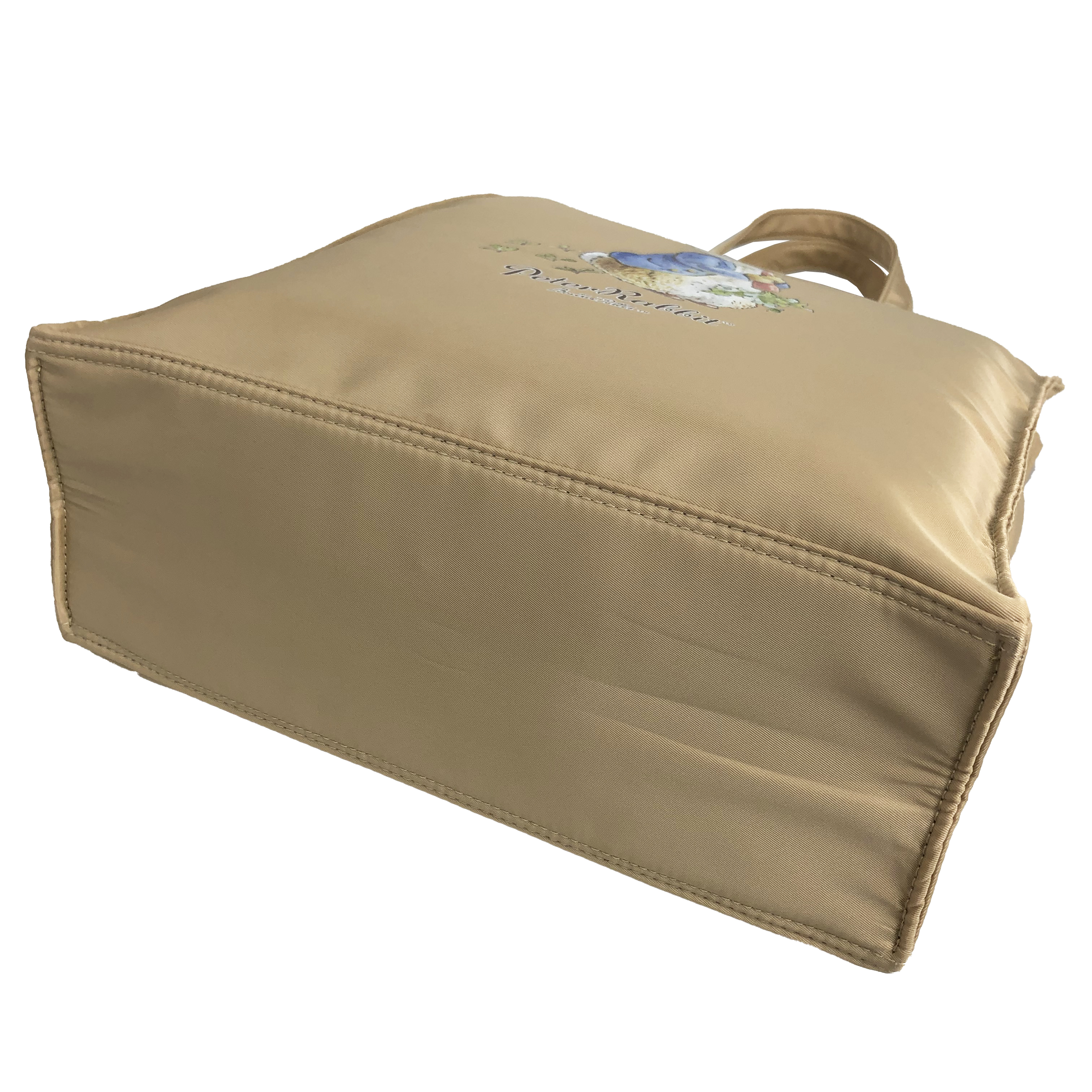  [ピータ―ラビット (ＴＭ )] A4サイズ対応 トートバッグ ハンドバッグ サブバッグ 手持ちタイプ 撥水 ポケット充実 ファスナー付き 大人 上品 かわいい レディース PETERRABBIT(ＴＭ) うさぎ ねこ レッスンバッグ 買い物 お稽古 習い事 縦型トート 0635　00ベージュ