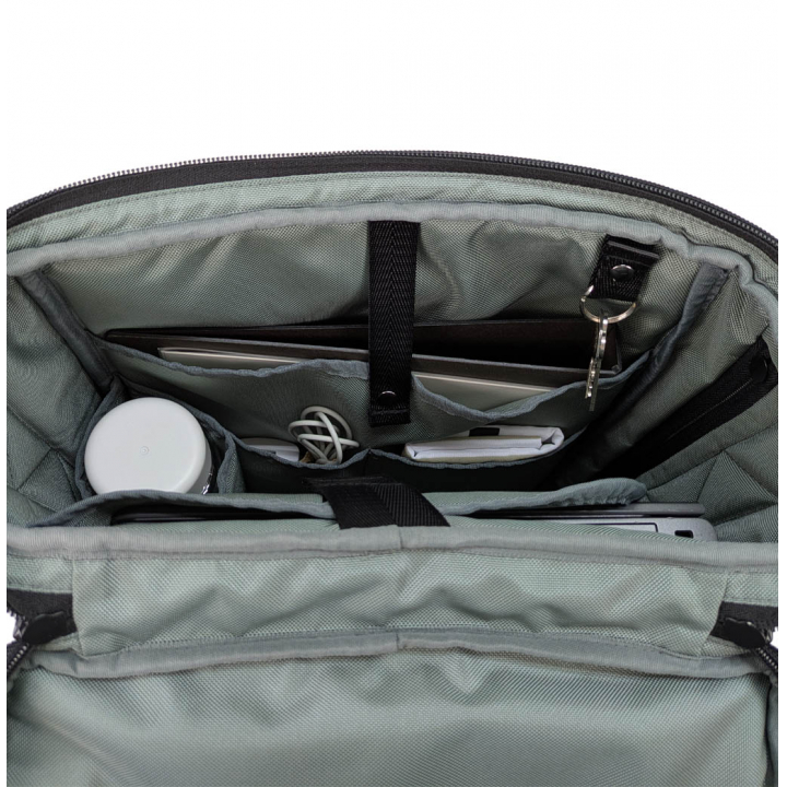 SANDGLASS｜キャリーオン機能 B4対応 2WAYビジネスバッグ 大容量 多機能 撥水 リュック 手持ち ビジネスリュック PC タブレット収納 出張 サンドグラス ブラック 3G02