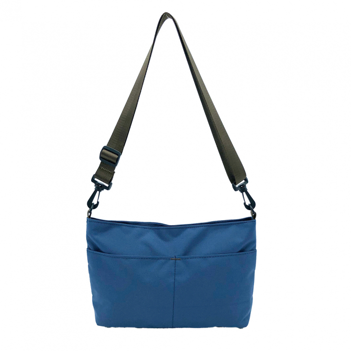 [ONE MILEシリーズ] 横長 ファスナー付きショルダーバッグ | 軽量 ポシェット サブバッグ シンプル アウトドア  青 ブルー 4X30