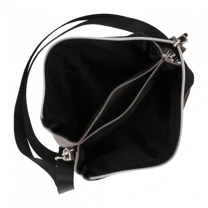 [CUBIC CORE キュービックコア] サコッシュ ショルダーバッグ 軽量 ショルダー 斜めがけ シンプル くすみカラー 薄マチ 収納力 大容量 灰色 グレー 1E31