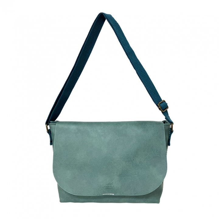 [LAFIEL ラフィール]  カラー合皮シリーズ フラップ ショルダーバッグ | シンプル カジュアル クラフト風 レディース メッセンジャーバッグ 茶 ブラウン 479J