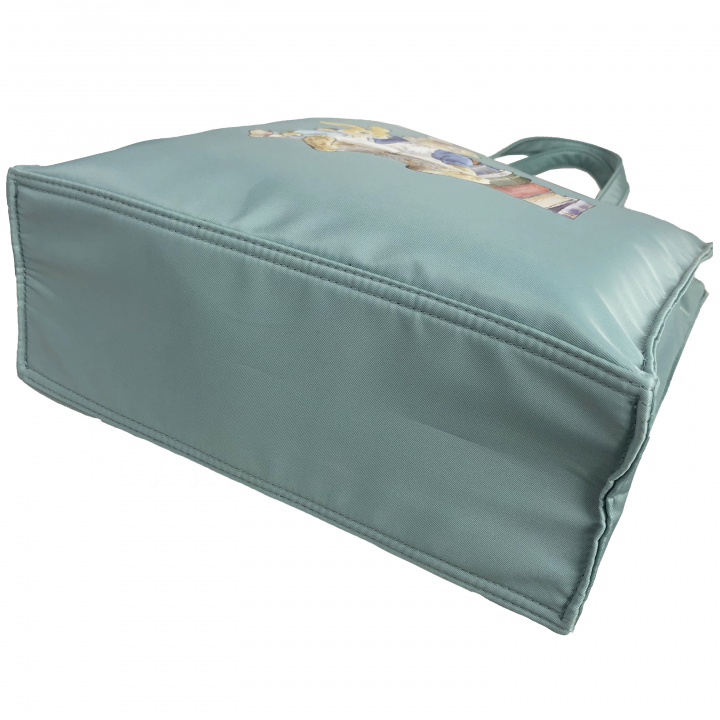  [ピータ―ラビット (ＴＭ )] A4サイズ対応 トートバッグ ハンドバッグ サブバッグ 手持ちタイプ 撥水 ポケット充実 ファスナー付き 大人 上品 かわいい レディース PETERRABBIT(ＴＭ) うさぎ ねこ レッスンバッグ 買い物 お稽古 習い事 縦型トート 0635　01グリーン LittleBook