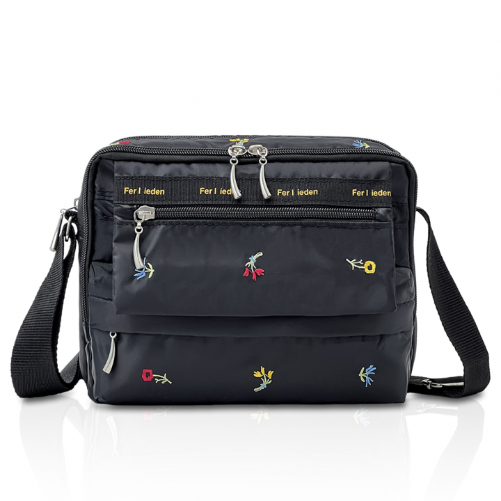 [Sofia Valentino ソフィアバレンチノ] 小花柄 刺繍 ショルダーバッグ | ボンディング素材 軽量 多収納 ななめ掛け フラップ ファスナー付 ポシェット 花柄 黒 ブラック 4792