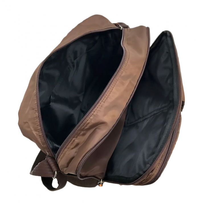 [A.O.T エーオーティー]  多機能 ショルダーバッグ ポケット 収納 便利 タウン カジュアル シンプル 無地 男女兼用 茶 ブラウン 3830