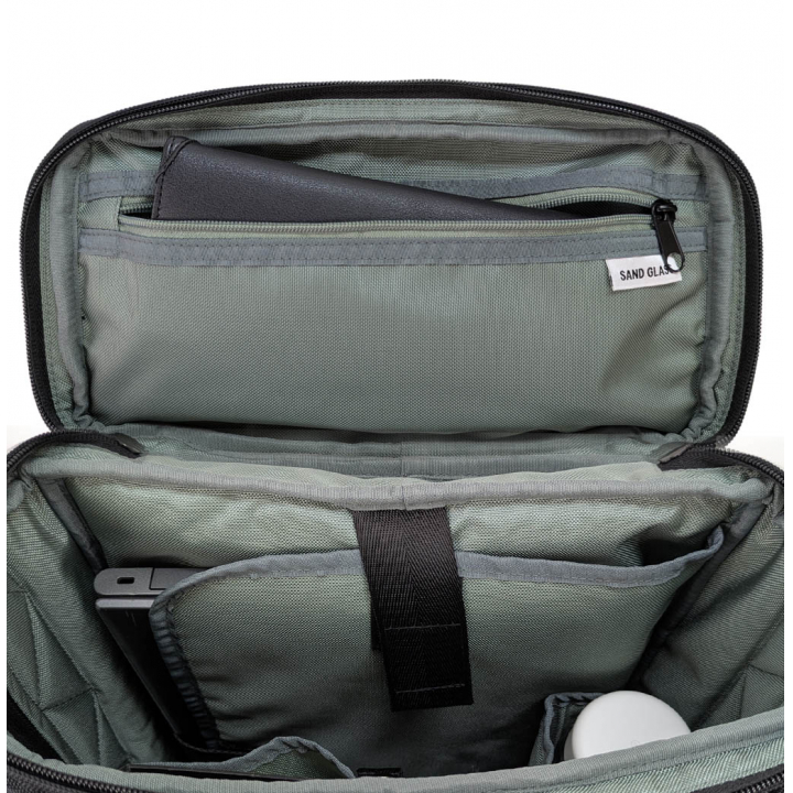 SANDGLASS｜キャリーオン機能 B4対応 2WAYビジネスバッグ 大容量 多機能 撥水 リュック 手持ち ビジネスリュック PC タブレット収納 出張 サンドグラス ブラック 3G02