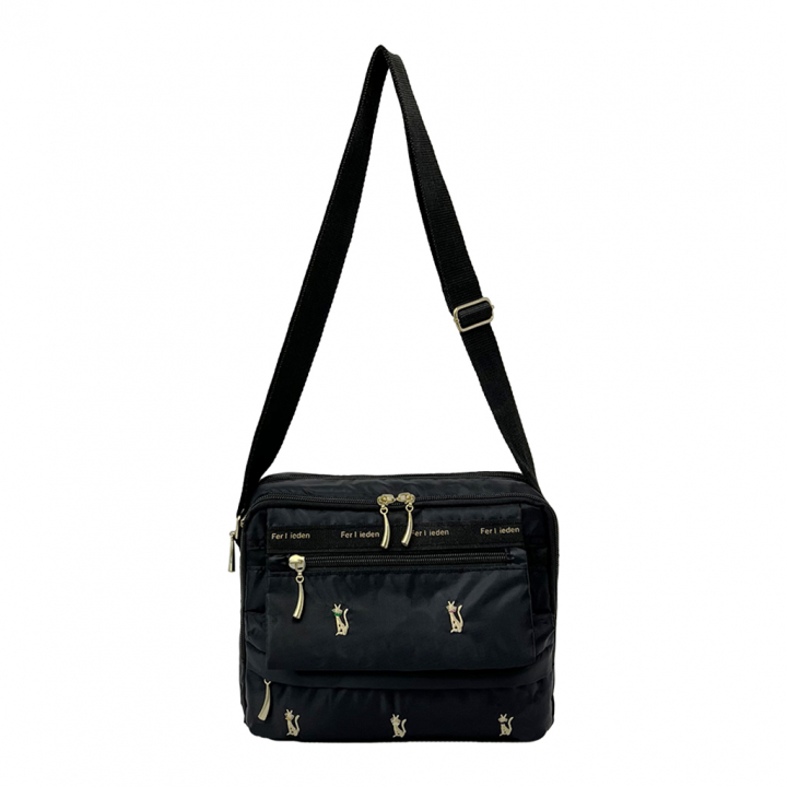 [Sofia Valentino ソフィアバレンチノ] ネコ柄 刺繍 ショルダーバッグ | ボンディング素材 軽量 収納力抜群 ななめ掛け フラップ ファスナー付 ポシェット ねこ ブラック 4915